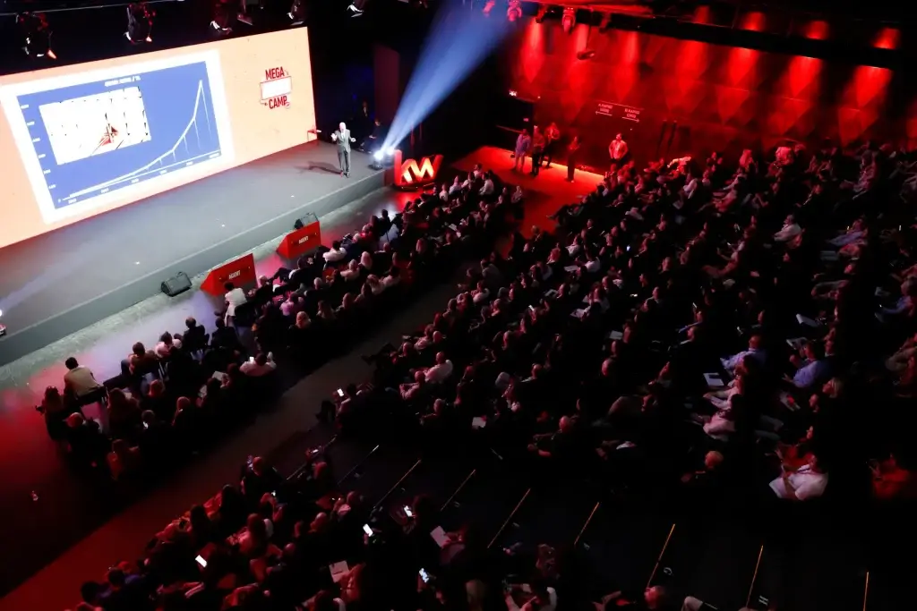 KW Türkiye Mega Agent Camp 2025 salonu